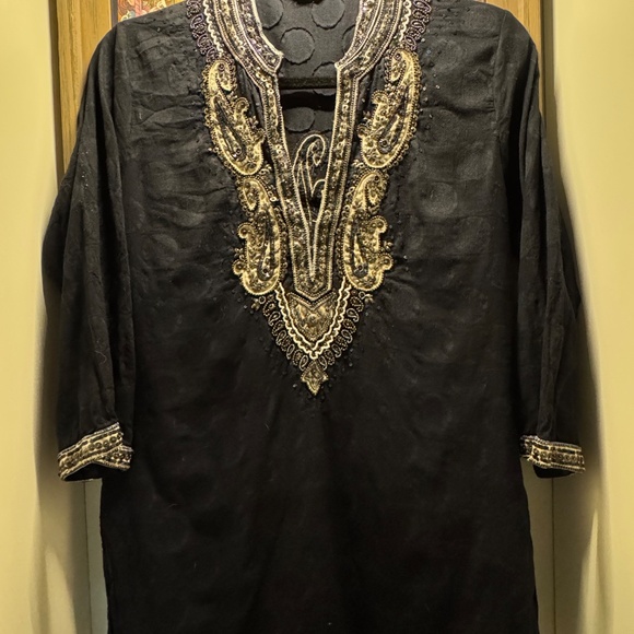 SULU COLLECTION - Sula Beaded Tunic - Picture 2 of 5